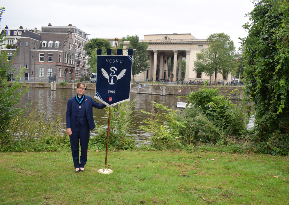 Oud-Penningmeester, Phoenix Nagel